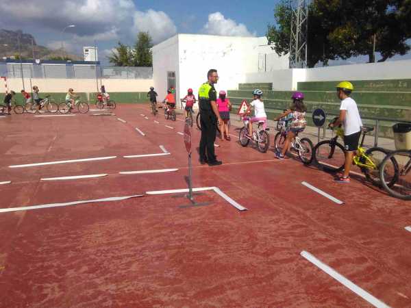 Educacion Vial Els Poblets dia de la bicleta (1)