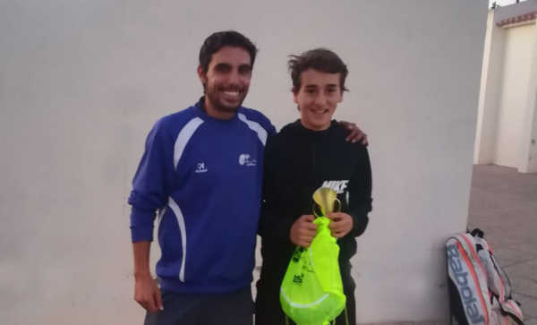 Miguel Molines campeón UPT Altea club de tenis